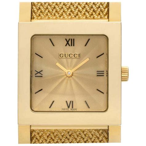 Gucci 7900 M.1 18 Karat Quartz Watch .